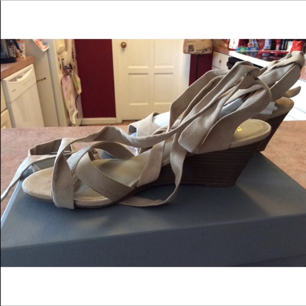 ❤️Brand new nude lace up wedges❤️ - Picture 4 of 6